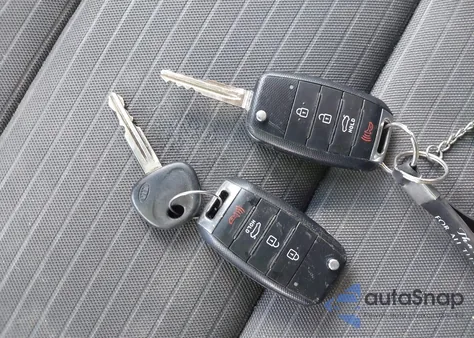 2017 Kia Forte Lx из США, поврежденный, VIN 3KPFL4A75HE015441